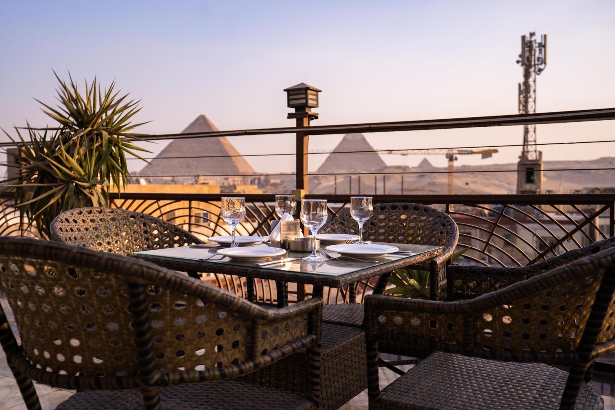 Pyramids Gem Plaza Hotel Kafrat al Jabal Exterior foto